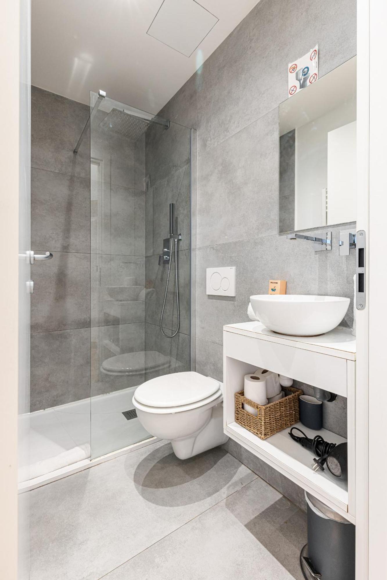 Garibaldi Square - Cosy 1bdr In The Old Town Lejlighed *