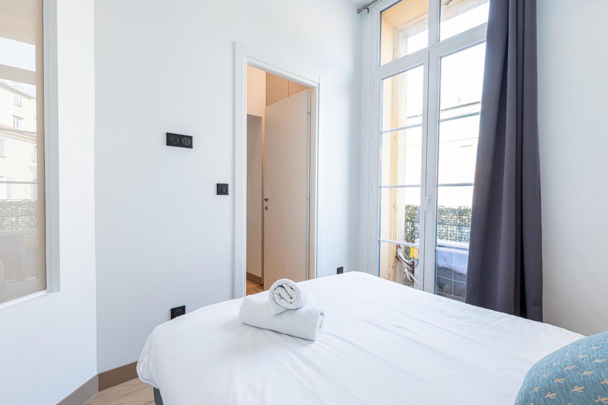 Garibaldi Square - Cosy 1bdr In The Old Town Lejlighed *